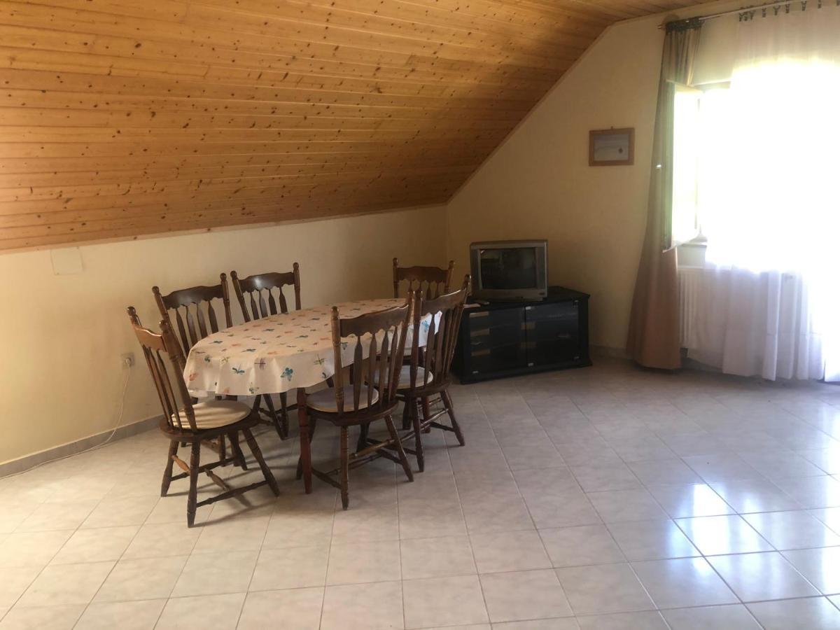 Zalakarosi Egerfa Nyaralohaz Foeldszinti Es Emeleti Apartman Dış mekan fotoğraf